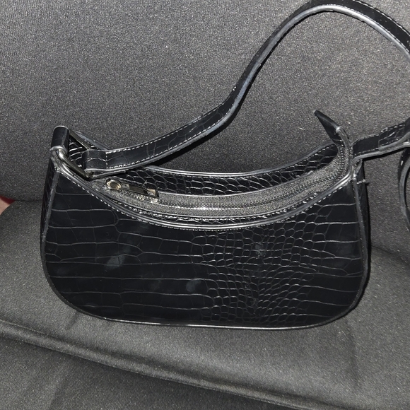 Handbag - Picture 2 of 4